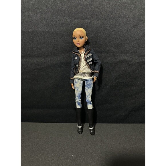 MGA Moxie Teenz Melrose doll original outfit Fashion Doll - Picture 1 of 10